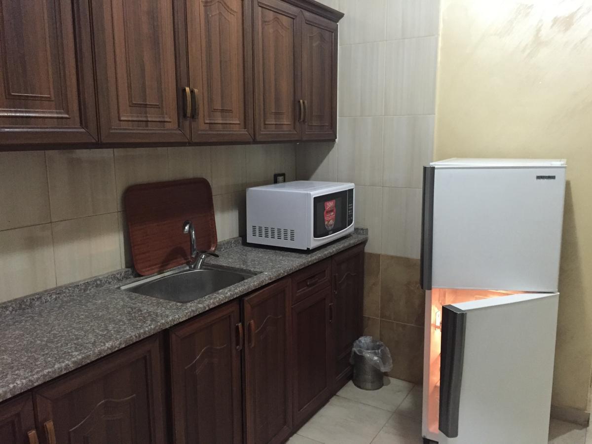 Al Tawheed Hotel Apartments Амман Екстер'єр фото